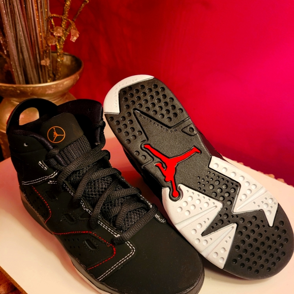 Shoes - Picture 3 of 3